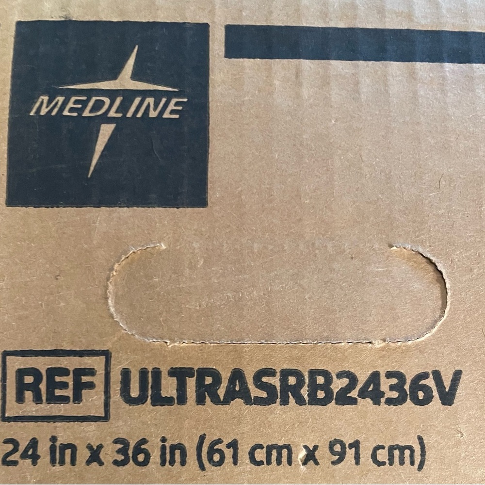 Medline Disposable Mattress Underpads - White with Mint Green Print (Pack of 10) - Picture 10 of 10
